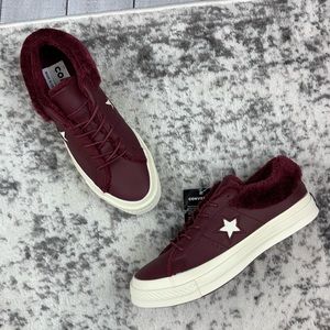 NIB Converse One Star OX faux fur women’s sneakers